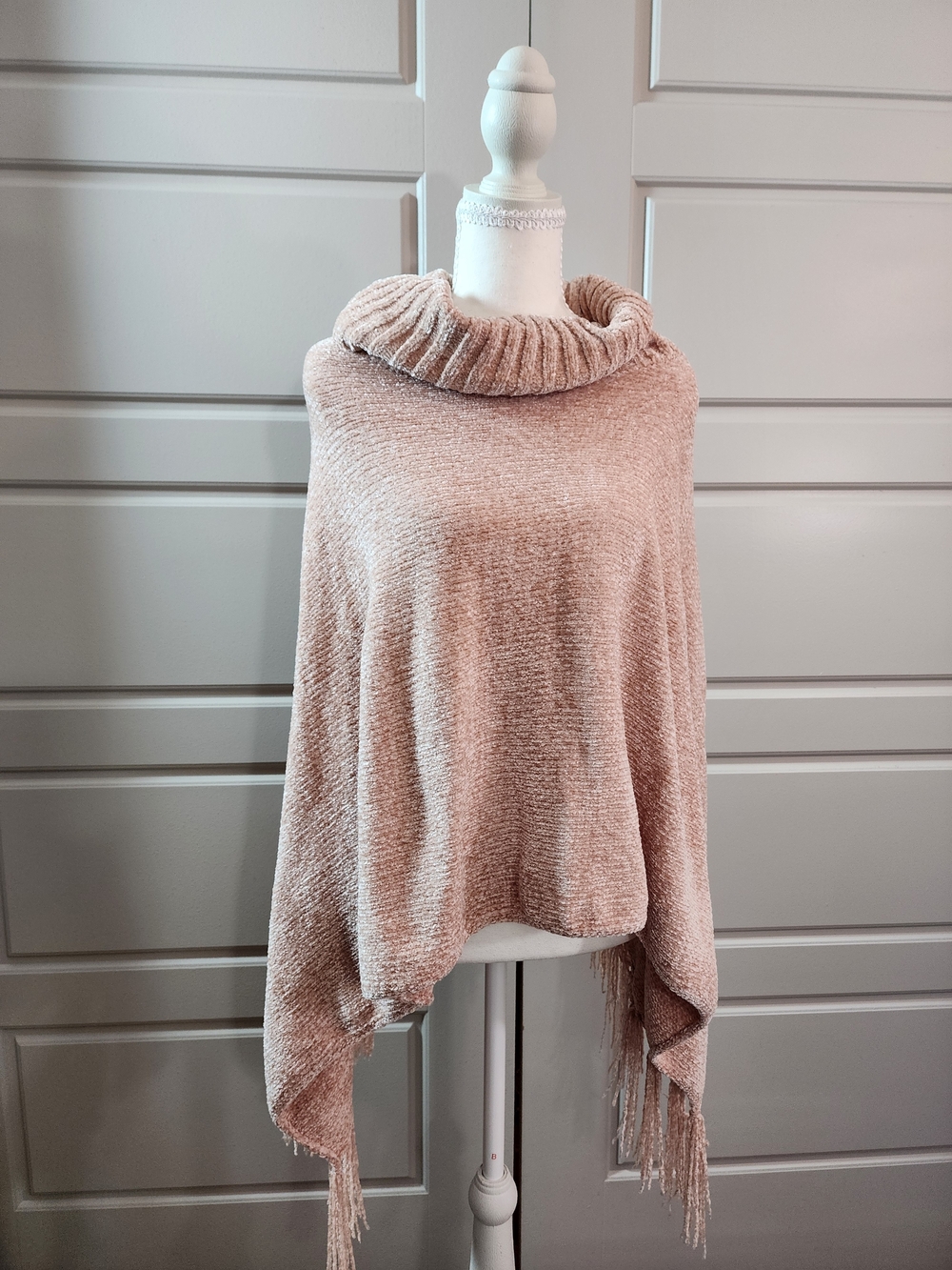 Britt's Knits "Beyond Soft" Cowl Neck Chenille Poncho – Blush OS